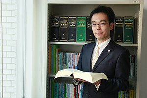 橋本弁護士
